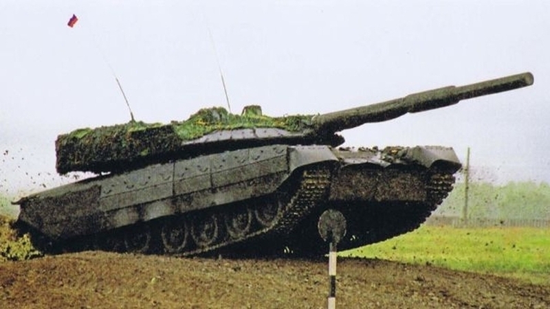 Xe tăng T-95. Ảnh: Topwar