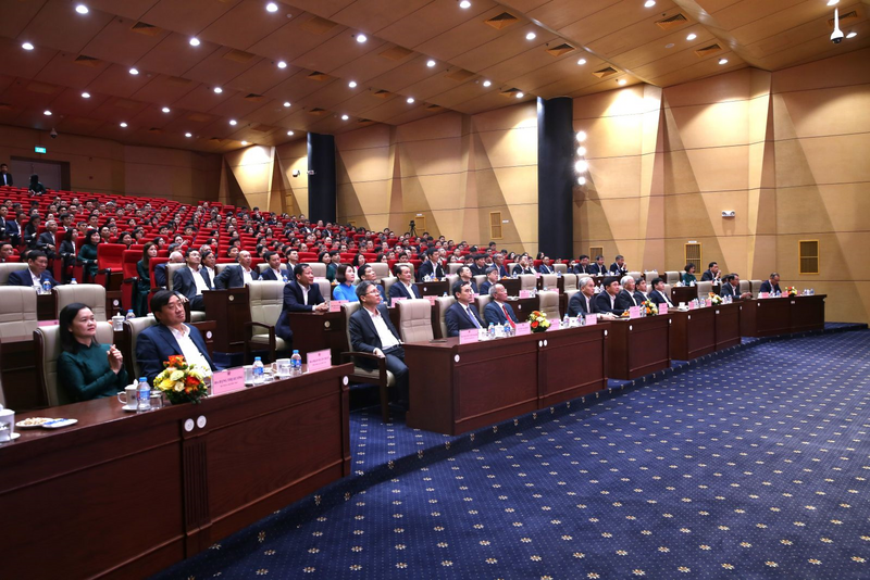 Các đại biểu tham dự hội nghị.