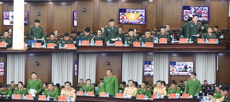 Đại diện Chỉ huy Công an các đơn vị tham luận tại hội nghị. Ảnh: Công an TP. Hà Nội