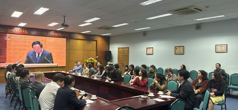 Đảng bộ Cục Xúc tiến thương mại tham dự trực tuyến Hội nghị.