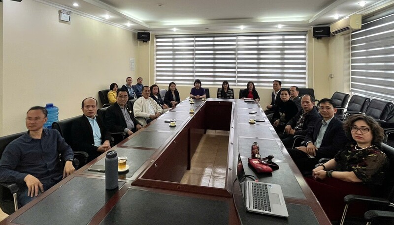 Điểm cầu trực tuyến tại Đảng bộ Viện Nghiên cứu Da - Giày.