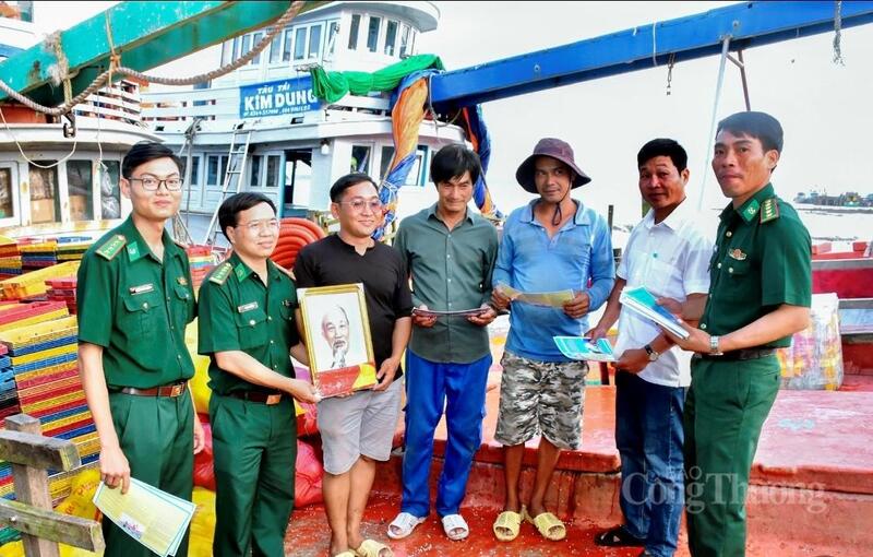 Cần Thơ triển khai đồng bộ nhiều giải pháp chống khai thác IUU - Ảnh: Khánh Ngọc