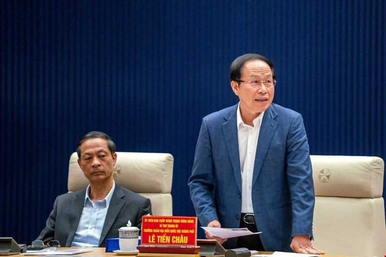 Bí thư Thành ủy Hải Phòng Lê Tiến Châu phát biểu tại cuộc làm việc. Ảnh: VPQH