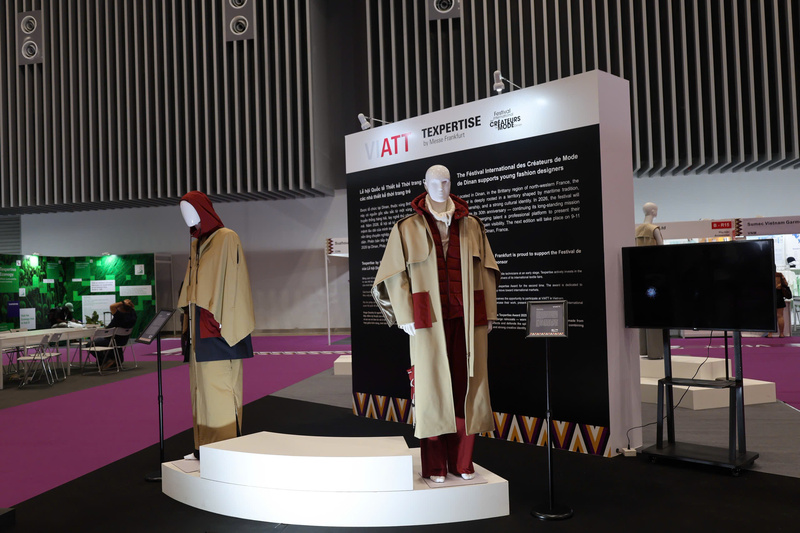 Khu trưng bày thời trang và thiết kế tại VIATT 2026.