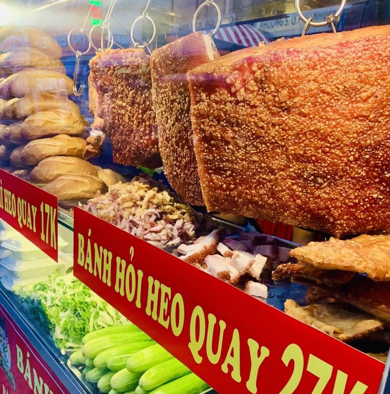 Trong ngày này, heo quay có giá 400.000 đồng/kg.