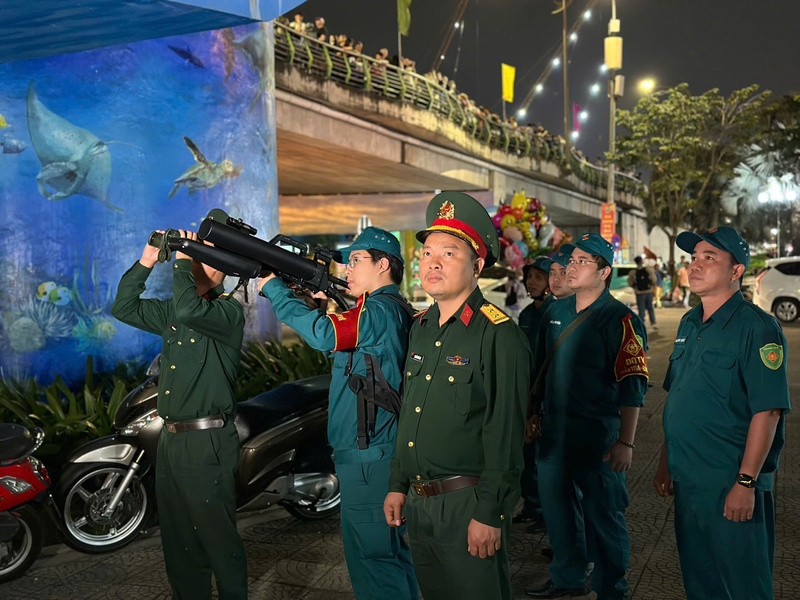 Việc xử lý nghiêm các vi phạm liên quan đến bay UAV/lfycam trái phép góp phần đảm bảo an toàn tuyệt đối cho hoạt động hàng không và giữ hình ảnh TP. Đà Nẵng an toàn, đáng đến. Ảnh: Quang Cường