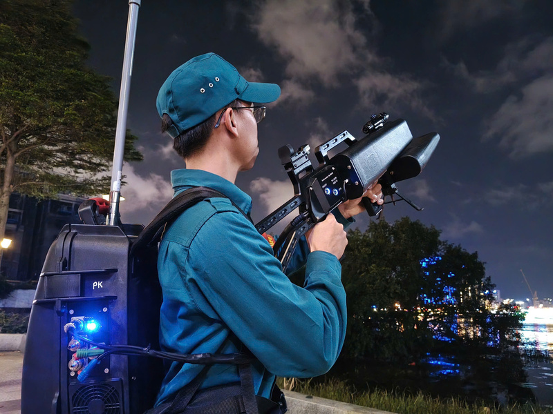 Lực lượng quân sự TP. Đà Nẵng trực 24/24 giờ để kiểm soát, kịp thời phát hiện và xử lý các flycam trái phép. Ảnh: Quang Cường