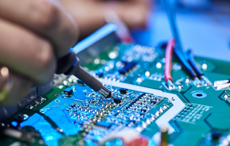 Giá bộ nhớ tăng vọt đẩy thị trường PC và smartphone toàn cầu vào suy giảm sâu năm 2026. Ảnh minh hoạ: The Manufacturer