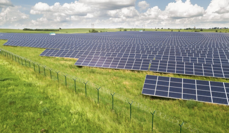 Khi khai thác năng lượng tái tạo, mở rộng sản xuất nếu không song hành với dự báo nhu cầu và quy hoạch thị trường có thể dẫn tới dư cung. Ảnh minh họa