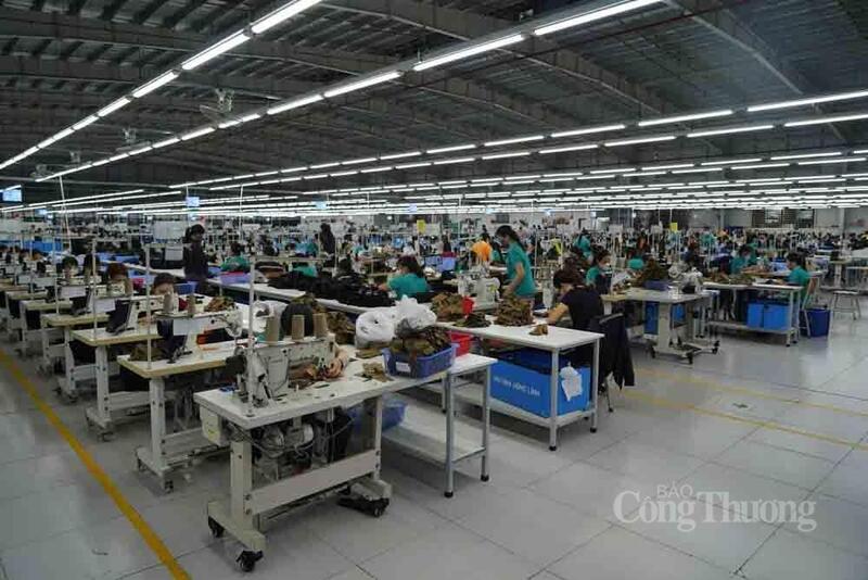 Doanh nghiệp Hà Tĩnh đẩy nhanh nhịp độ lao động sau kỳ nghỉ Tết - 3