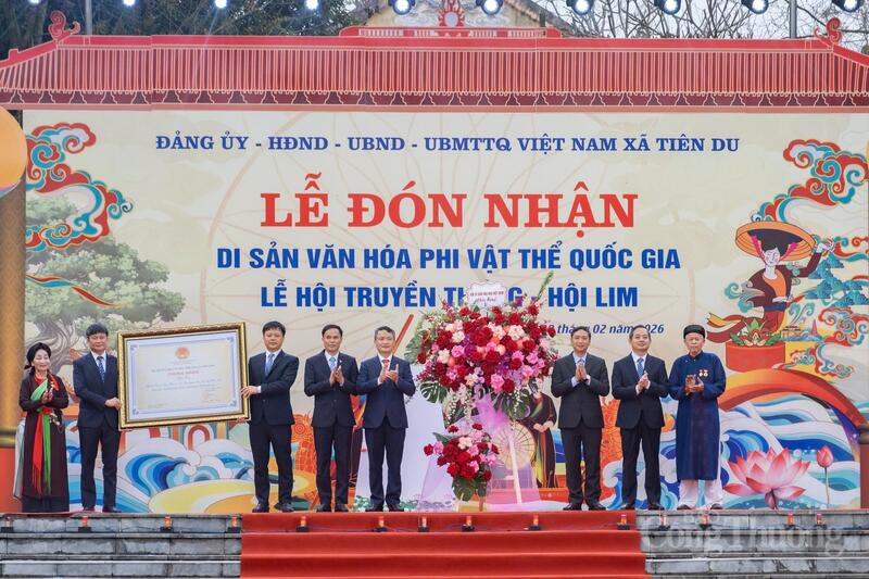 Lễ đón nhận danh hiệu Di sản văn hóa phi vật thể quốc gia Lễ hội truyền thống – Hội Lim.