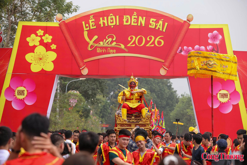 Việc Lễ hội Đền Sái được ghi danh vào Danh mục Di sản văn hóa phi vật thể quốc gia, cùng lễ khánh thành tu bổ đình Thụy Lôi, không chỉ tôn vinh một nghi lễ độc đáo mà còn khẳng định nỗ lực gìn giữ hồn cốt Thăng Long qua nghi thức rước "Vua sống” (Vua giả) - biểu tượng của ký ức lịch sử và sức sống cộng đồng trong Hà Nội hôm nay.