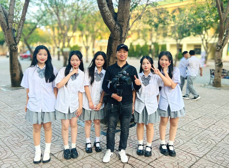 Dịch vụ chụp ảnh kín khách đầu năm.