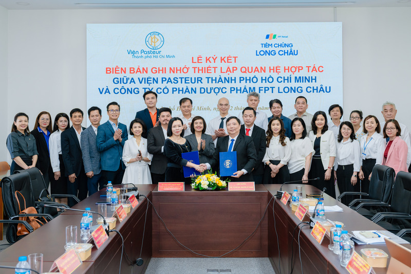 Hợp tác chiến lược giữa hệ thống Long Châu và Viện Pasteur TP. Hồ Chí Minh gia tăng mô hình phòng bệnh chặt chẽ, hiệu quả cho cộng đồng.