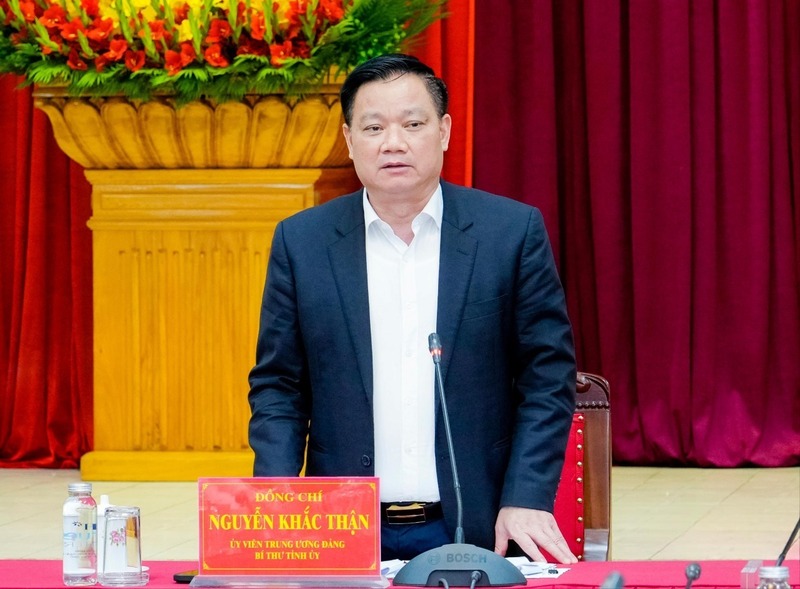 Bí thư Tỉnh uỷ Nghệ An Nguyễn Khắc Thận yêu cầu các sở, ngành, địa phương tập trung đẩy nhanh tiến độ các dự án trọng điểm.