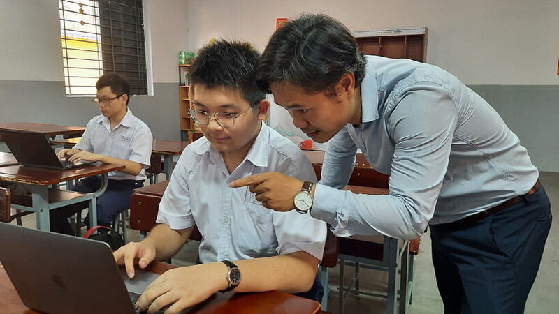 Đào tạo kỹ năng AI sớm cho người lao động từ trên ghế nhà trường. Ảnh minh họa