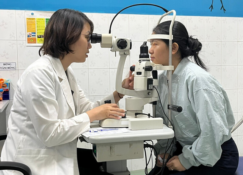 Điều trị bệnh nhân tại Bệnh viện mắt Bình Định. Ảnh Báo Gia Lai (ảnh minh họa).