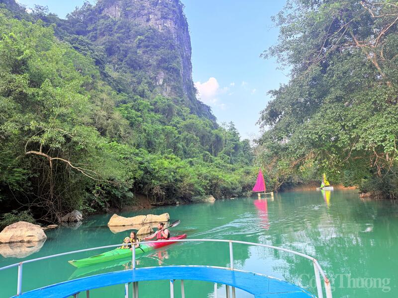 Du lịch xanh ngày càng thu hút lượng lớn khách du lịch.