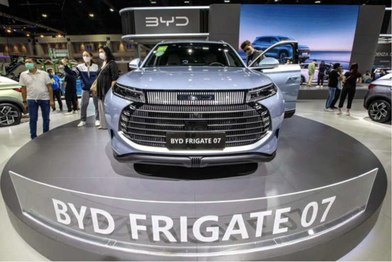 Doanh số hãng xe BYD giảm sâu trong tháng 2. Ảnh minh họa: SCMP