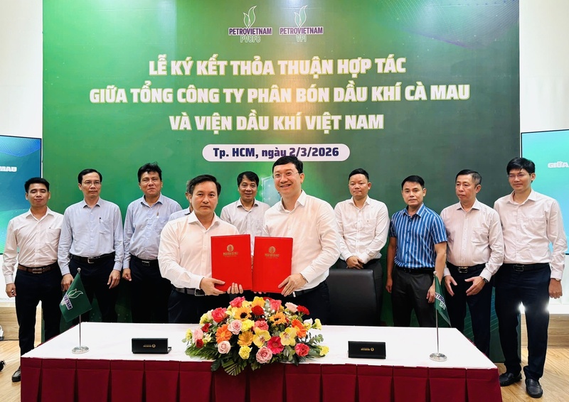 Lễ ký thỏa thuận hợp tác giữa Tổng công ty Phân bón Dầu khí Cà Mau (PVCFC) và Viện Dầu khí Việt Nam (VPI)