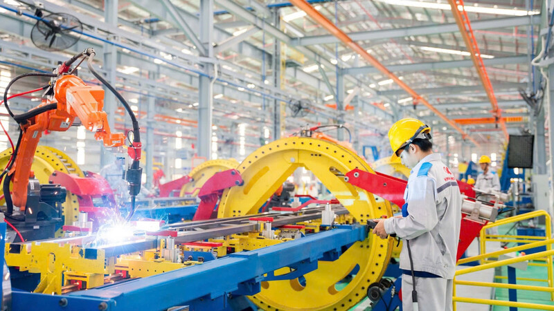 Nghị quyết 01-NQ/CP năm 2026 của Chính phủ đặt mục tiêu tăng trưởng trên 10% trong năm nay. Ảnh minh họa