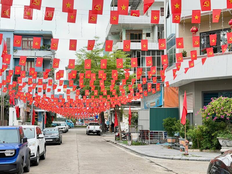 Chùm ảnh: Quảng Ninh rực rỡ cờ hoa trước ngày hội lớn của non sông - 10