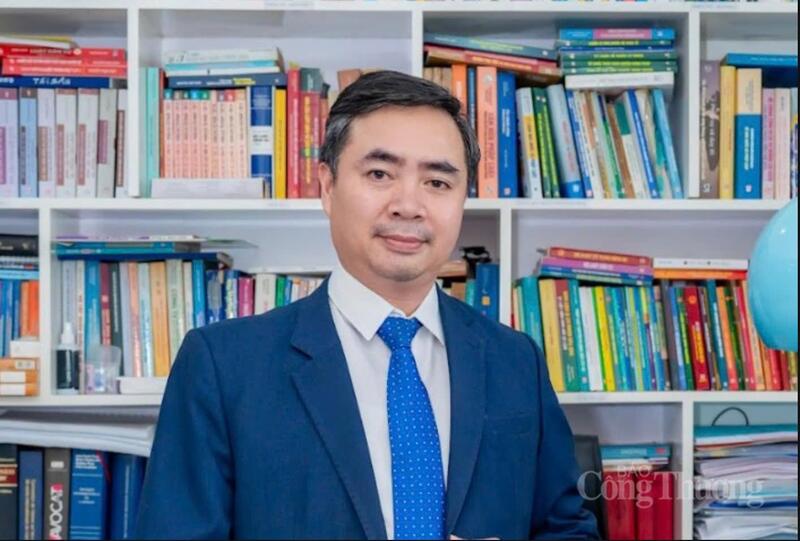 Tiến sĩ, Luật sư Vũ Văn Tính, giảng viên khoa Luật, Học viện Hành chính và Quản trị công.