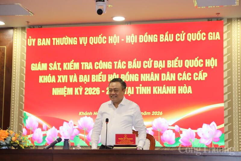 Ông Trần Sỹ Thanh, Ủy viên Bộ Chính trị, Chủ nhiệm Ủy ban kiểm tra Trung ương phát biểu tại buổi làm việc. Ảnh: Thanh Huy