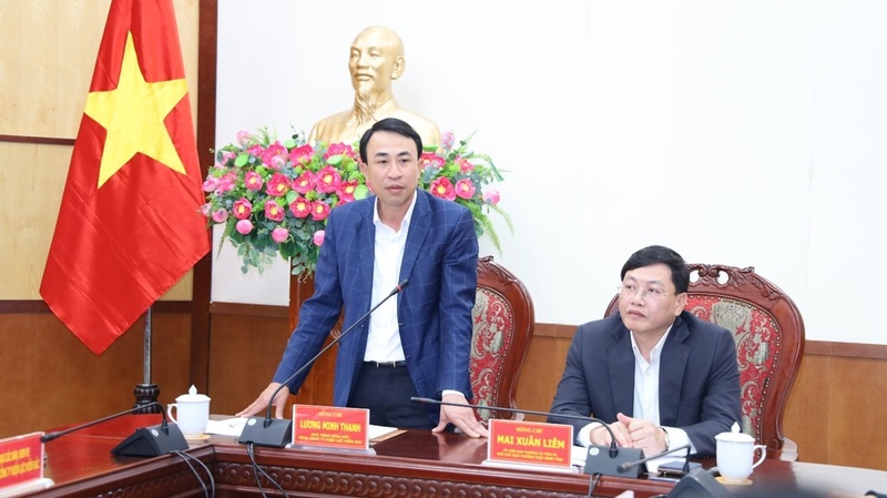 Ông Lương Minh Thanh, Phó Tổng Giám đốc Tổng công ty Điện lực miền Bắc phát biểu tại buổi làm việc. Ảnh: Hùng Mạnh