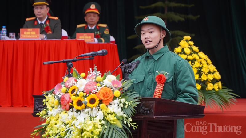 Thanh niên Nguyễn Xuân Dương, công dân phường Nam Định, tỉnh Ninh Bình.