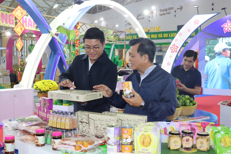 Gian hàng của tỉnh Tây Ninh tại Hội chợ Mùa Xuân 2026.