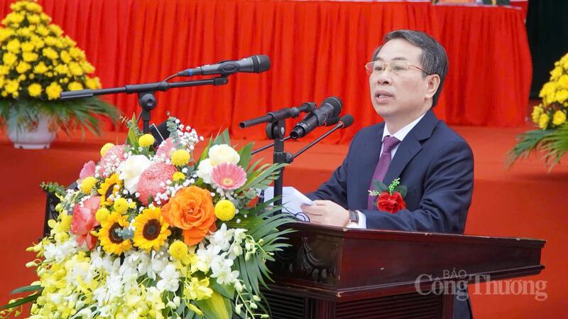 Đồng chí Bùi Hoàng Hà, Ủy viên Ban Thường vụ Tỉnh ủy, Phó Chủ tịch Thường trực Hội đồng nhân dân tỉnh Ninh Bình.