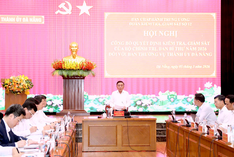Đoàn kiểm tra, giám sát số 12 của Bộ Chính trị, Ban Bí thư triển khai quyết định kiểm tra, giám sát của Bộ Chính trị, Ban Bí thư năm 2026 đối với Ban Thường vụ Thành ủy Đà Nẵng. Ảnh: Bình An