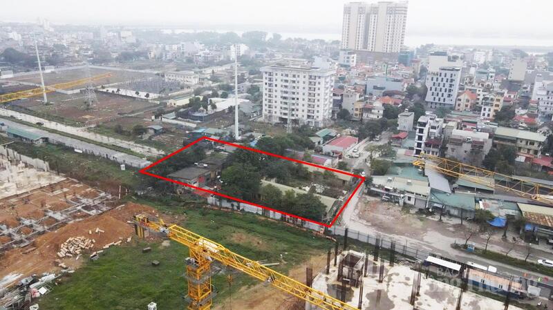 Sau hơn 10 năm triển khai, tuyến đường rộng 40 m qua khu đô thị Nam Thăng Long Ciputra vẫn chưa thể hoàn thành, không chỉ gây mất mỹ quan đô thị mà còn làm giảm hiệu quả đầu tư hạ tầng khu vực phía Bắc Thủ đô.