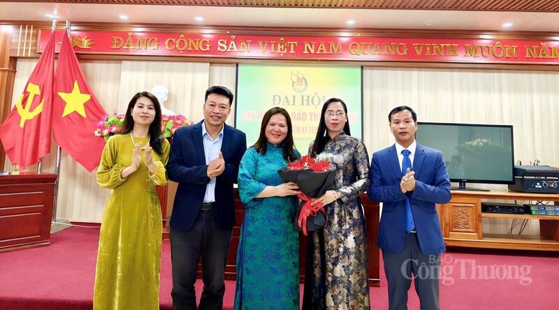 Ban Thư ký Chi hội Nhà báo Trung ương Thường trú tỉnh Phú Thọ khóa I, nhiệm kỳ 2026-2028 ra mắt.