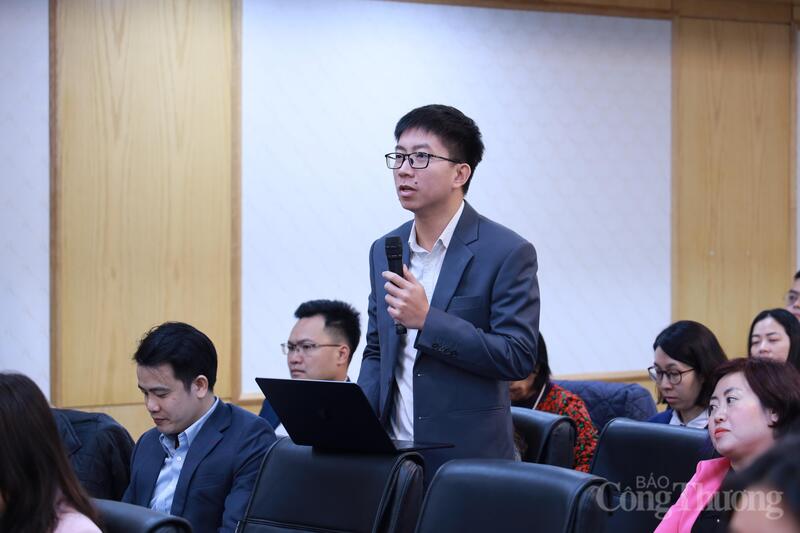 Ông Nguyễn Minh Đức, đại diện Cộng đồng doanh nghiệp Hoa Kỳ-ASEAN tại Việt Nam nêu ý kiến tại hội nghị. Ảnh: Thanh Vân