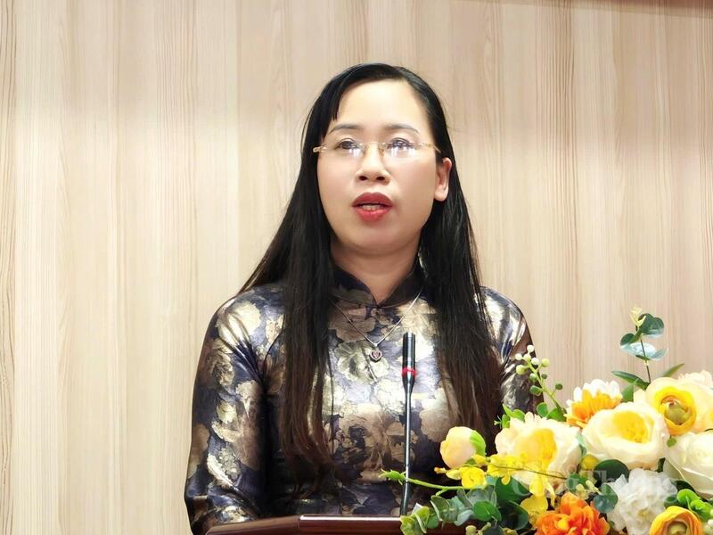 Phó Chủ tịch Thường trực Hội Nhà báo tỉnh Phú Thọ Triệu Thị Thanh Bình phát biểu tại Đại hội.