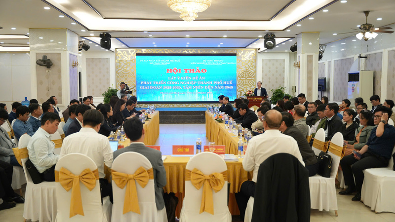 Quang cảnh hội thảo. Ảnh: Nguyễn Tuấn