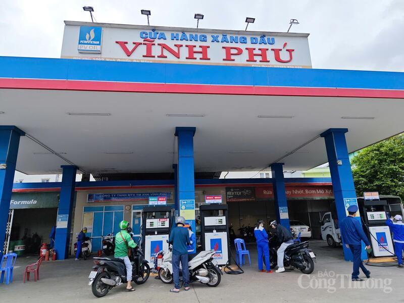 Đến ngày 6/3, các cửa hàng kinh doanh xăng dầu tại TP. Đà Nẵng đảm bảo nguồn cung phục vụ người dân, tuân thủ các quy định trong hoạt động kinh doanh xăng dầu.