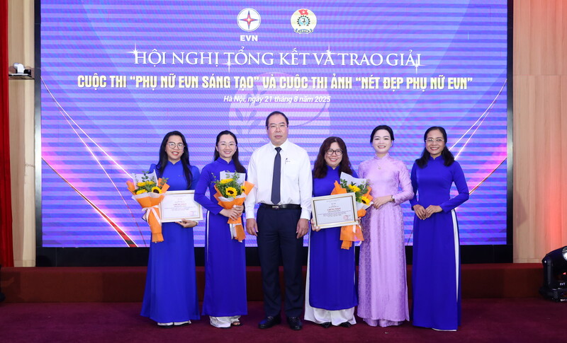 Phụ nữ EVNSPC đạt 1 giải Nhất và 6 giải Khuyến khích Cuộc thi “Phụ nữ EVN sáng tạo”. Ảnh: EVNSPC.