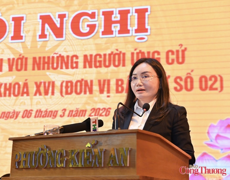 Bà Phạm Thu Xanh khẳng định, nếu được tín nhiệm sẽ tập trung hoàn thiện chính sách y tế, an sinh xã hội xây dựng Hải Phòng trở thành trung tâm y tế vùng Duyên hải Bắc Bộ. Ảnh: Nam Nguyễn