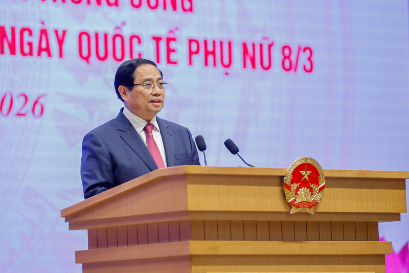 Thủ tướng Phạm Minh Chính phát biểu tại gặp mặt nữ lãnh đạo, quản lý các cơ quan Trung ương và trao giải thưởng Kovalevskaia năm 2025 - Ảnh: VGP/Nhật Bắc