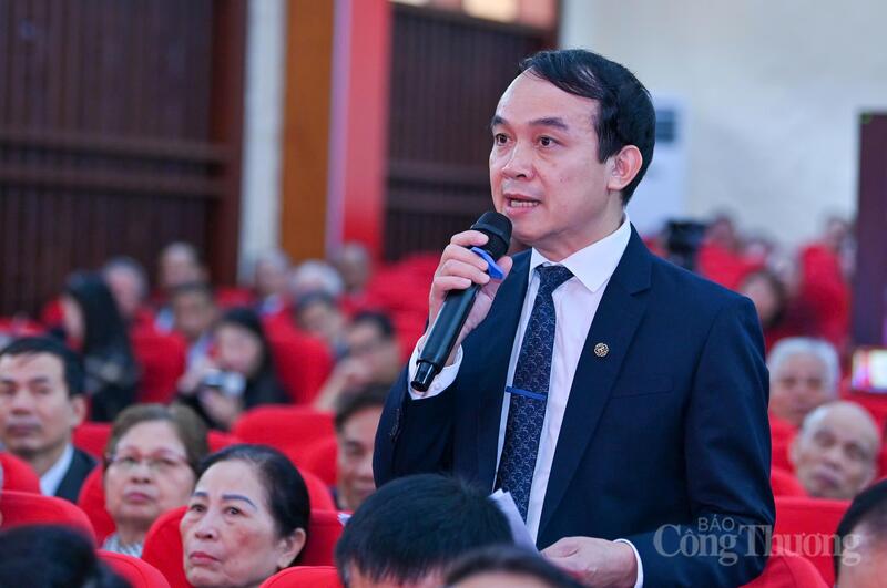 Ông Nguyễn Hữu Thùy, cử tri tại Trung tâm Y tế phường Kiến An mong muốn xây dựng hệ thống chăm sóc sức khỏe đồng bộ từ tuyến cơ sở đến các bệnh viện lớn.