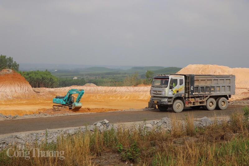 Dự án dự kiến phát điện tổ máy số 1 vào quý III/2027, phát điện tổ máy số 2 vào quý IV/2027 và hoàn thành toàn bộ công trình quý IV/2027. Sản lượng phát điện bình quân hàng năm khoảng 113 triệu kWh, sau khi đưa vào vận hành sẽ góp phần tăng khả năng huy động công suất cho phụ tải khu vực miền Nam, đặc biệt là trong các giờ cao điểm. Ảnh: Thanh Tuấn