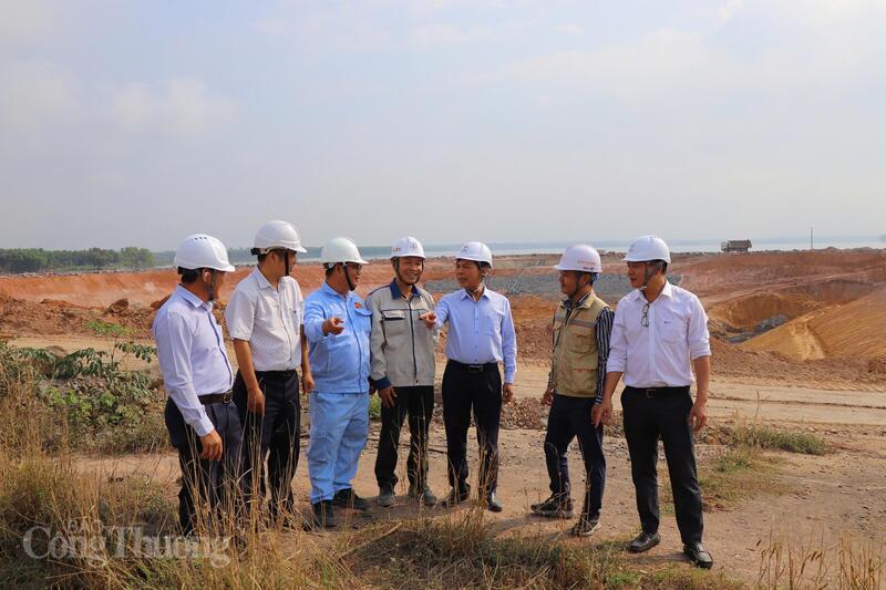 Dự án đang được đơn vị thi công tập trung nguồn lực nhằm bảo đảm tiến độ các hạng mục chính theo kế hoạch đề ra. Ảnh: Thanh Tuấn