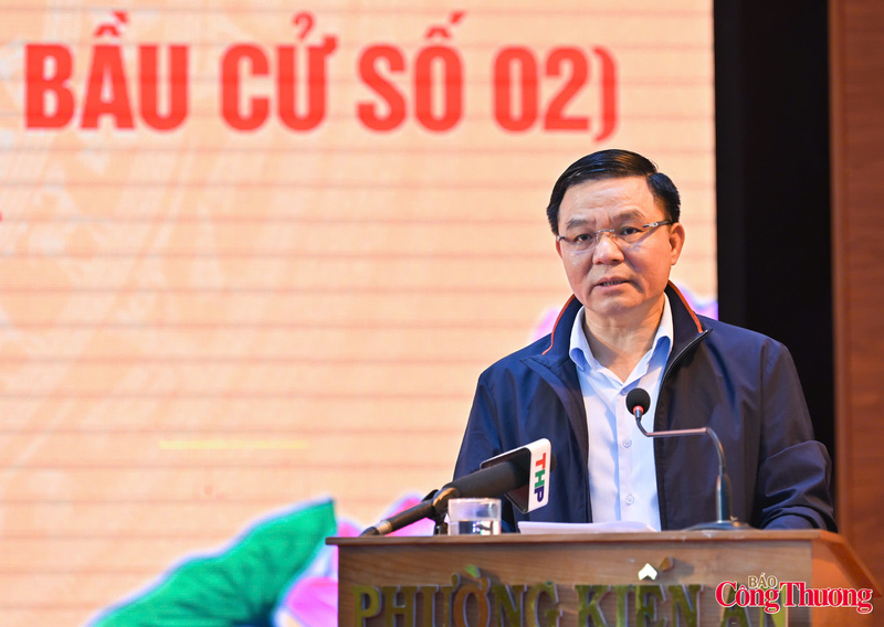 Quyền Bộ trưởng Bộ Công Thương Lê Mạnh Hùng trình bày về chương trình hành động của mình tại đơn vị bầu cử số 02.