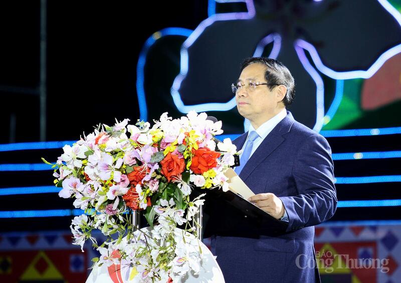 Thủ tướng Chính phủ Phạm Minh Chính phát biểu tại Lễ khai mạc Lễ hội Hoa Ban năm 2026.
