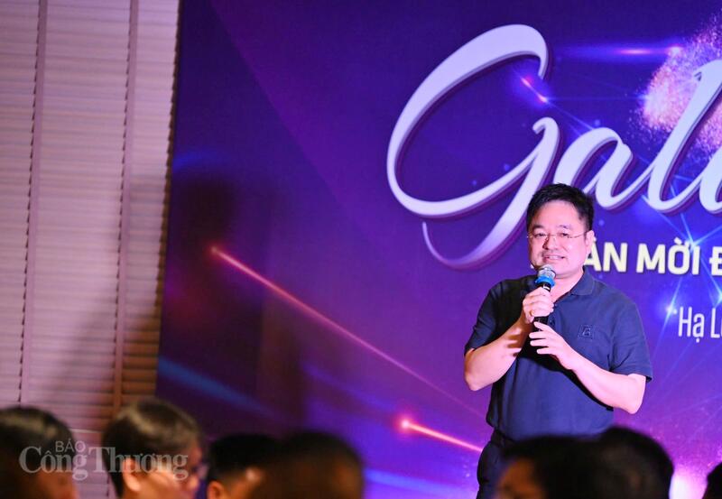 Tổng Biên tập Báo Công Thương Nguyễn Văn Minh phát biểu tại buổi sinh hoạt chuyên đề. Ảnh: Nam Nguyễn