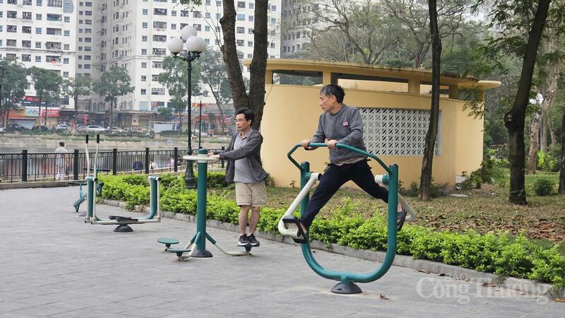 Diện mạo mới của công viên Bắc Linh Đàm mang lại không gian xanh trong lành, góp phần nâng cao chất lượng sống cho cư dân khu đô thị đông đúc bậc nhất Thủ đô.