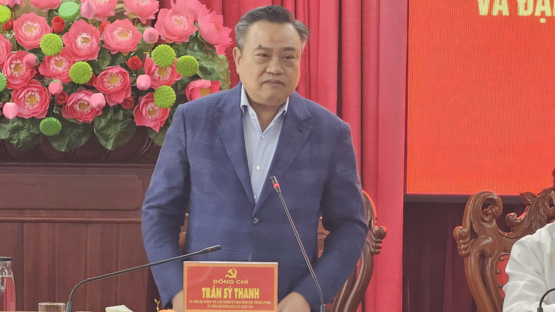 Ủy viên Bộ Chính trị, Bí thư Trung ương Đảng, Chủ nhiệm Ủy ban Kiểm tra Trung ương, Ủy viên Hội đồng Bầu cử Quốc gia Trần Sỹ Thanh phát biểu chỉ đạo. Ảnh: Thu Hường